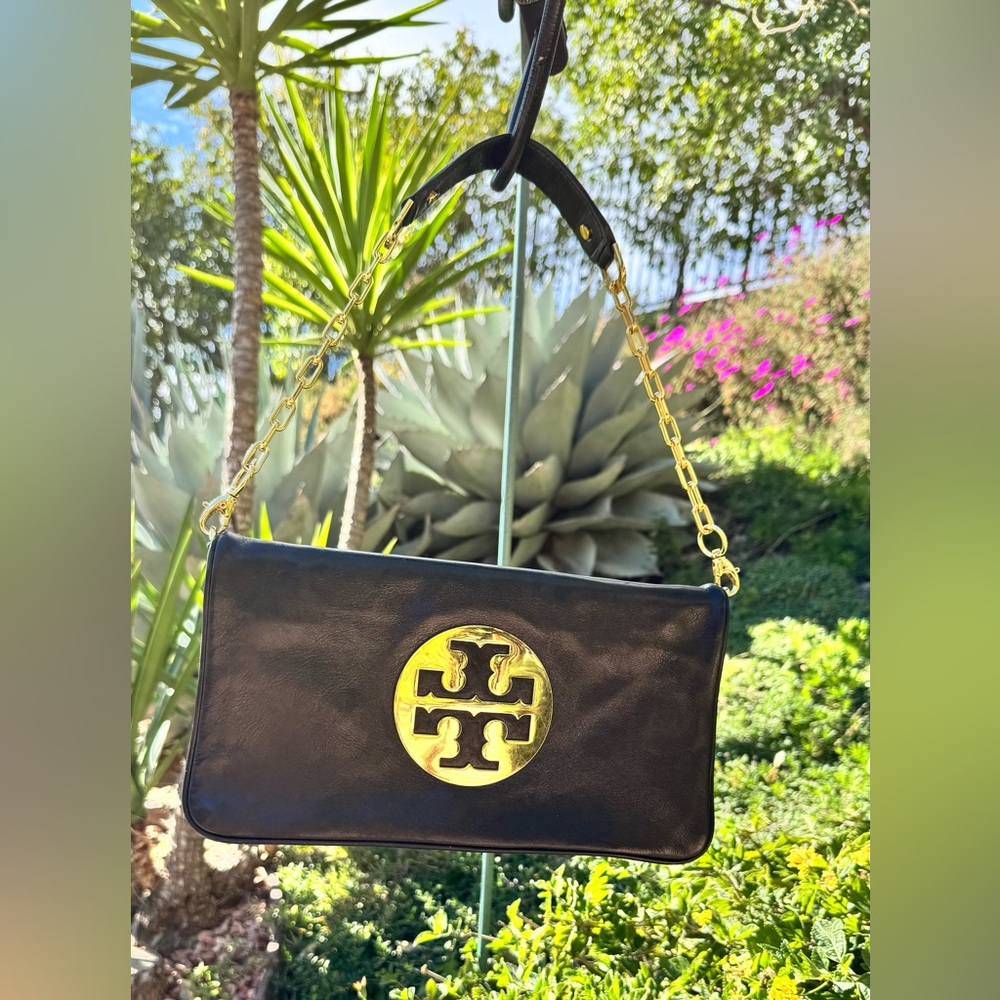 👜 Tory Burch Reva Black Leather Clutch with Gold Chain Handle